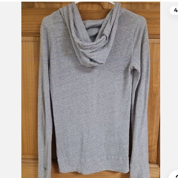 PINK VICTORIA’s SECRET SIZE LARGE LIGHTWEIGHT ZIP UP HOODIE - Picture 4 of 7